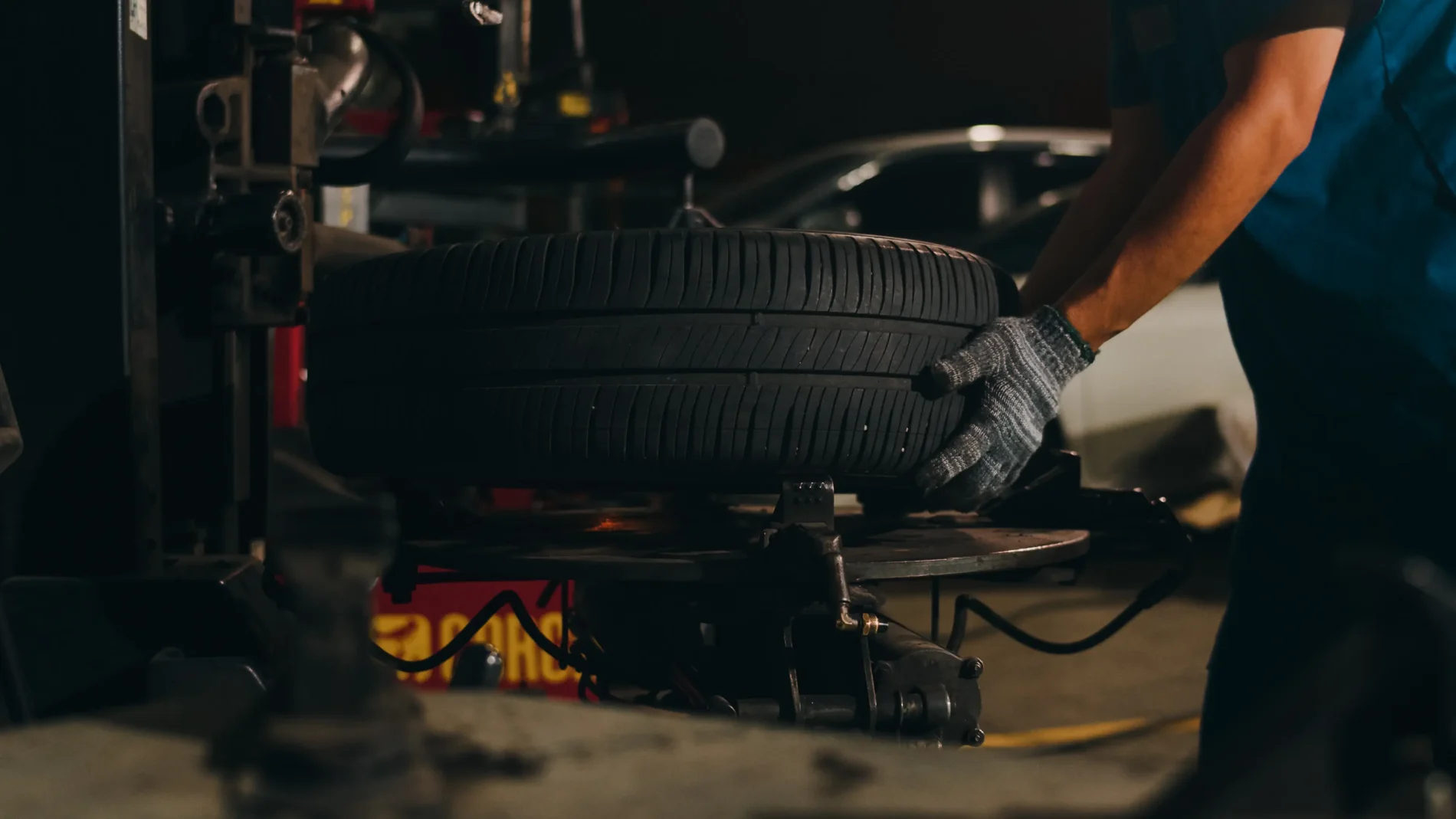 Automotive Repairs Service 2 scaled Professional mechanic doing Automotive Repairs Service