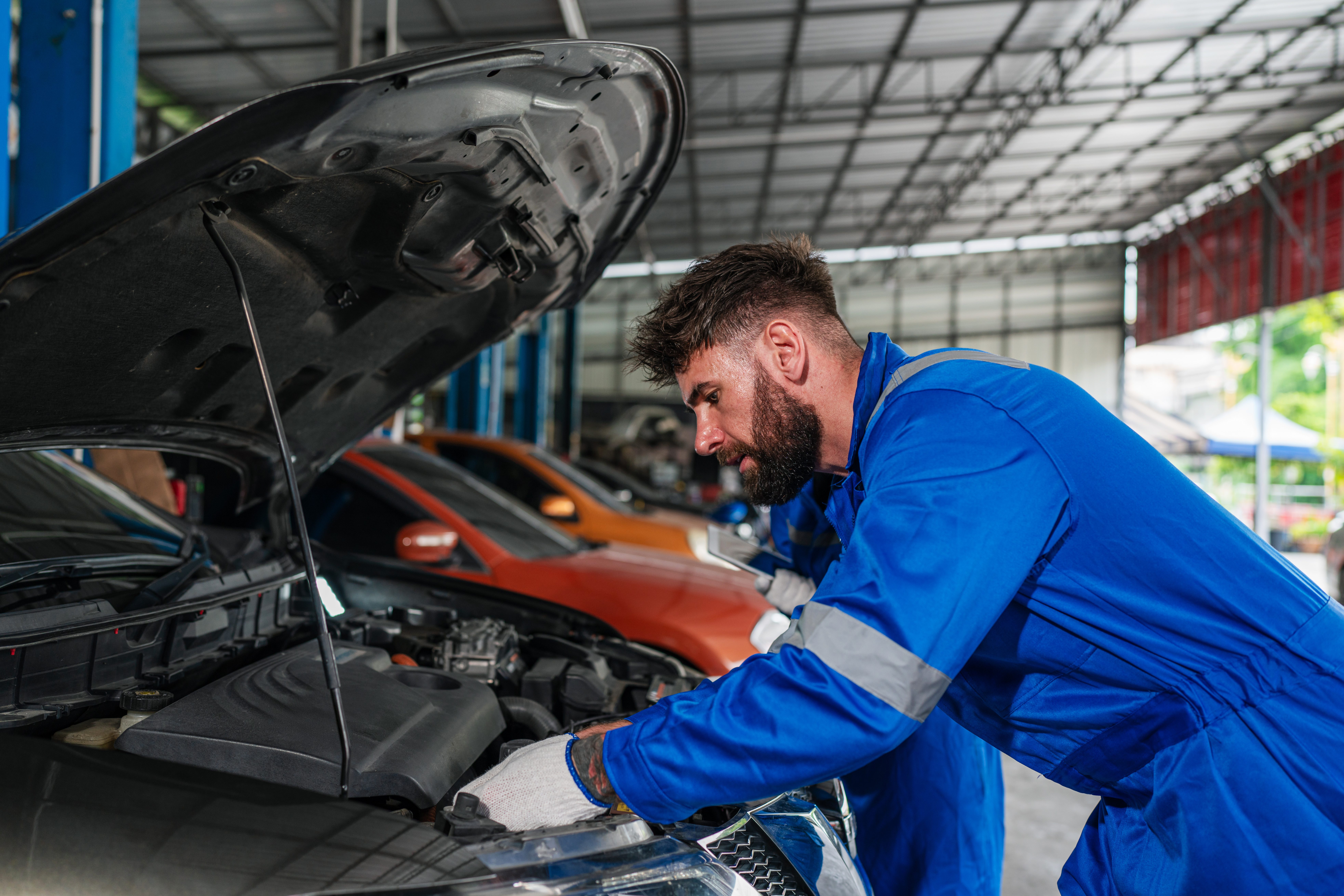 Mechanic Experts In Auto Maintenance