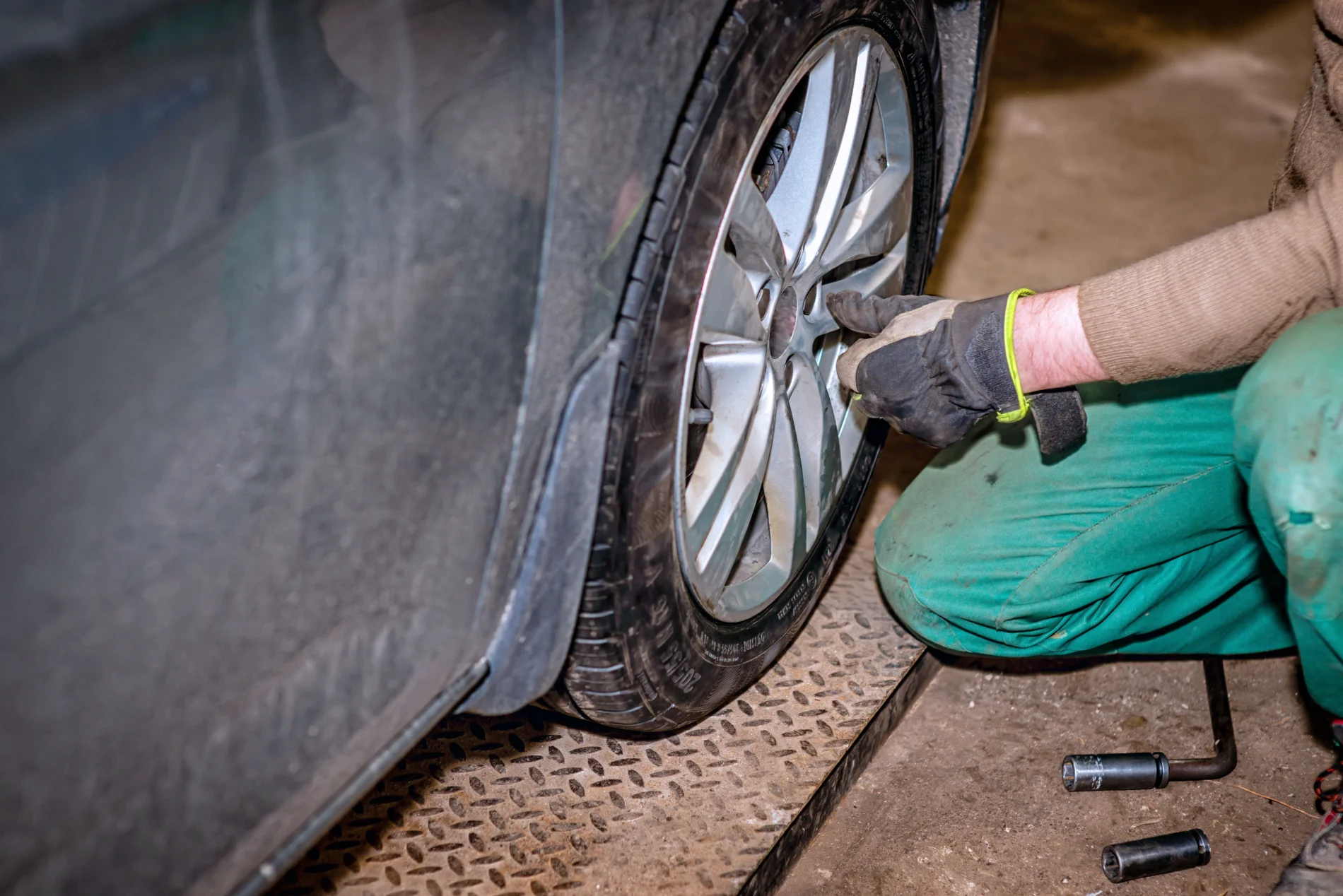 where to repair car tire scaled best guide where to repair car tire